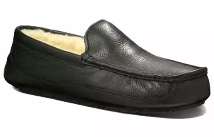 Male UGG Ascot Sports Casual Shoes 5379B-BLK 3 Male UGG Ascot Sports Casual Shoes 5379B-BLK - Image 3